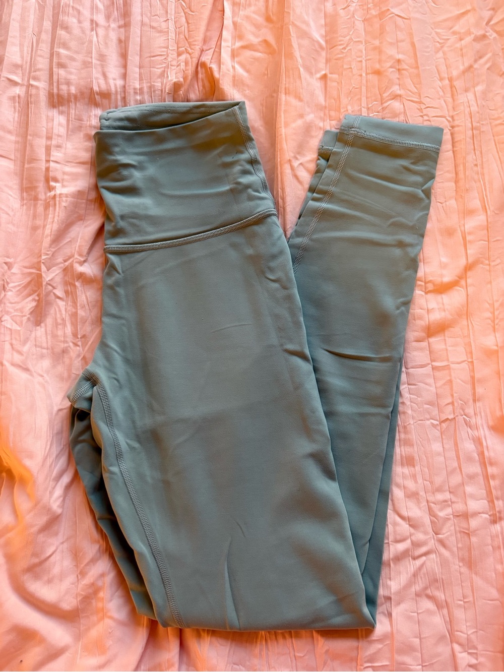 NWOT Lululemon Teal Leggings